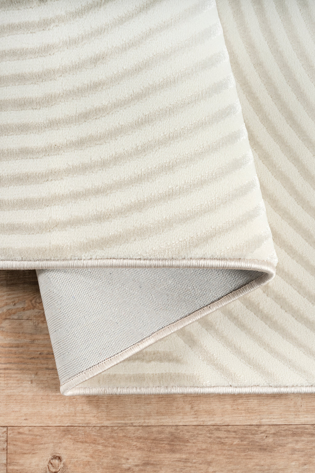 Laviense Vienna modern desenli halı