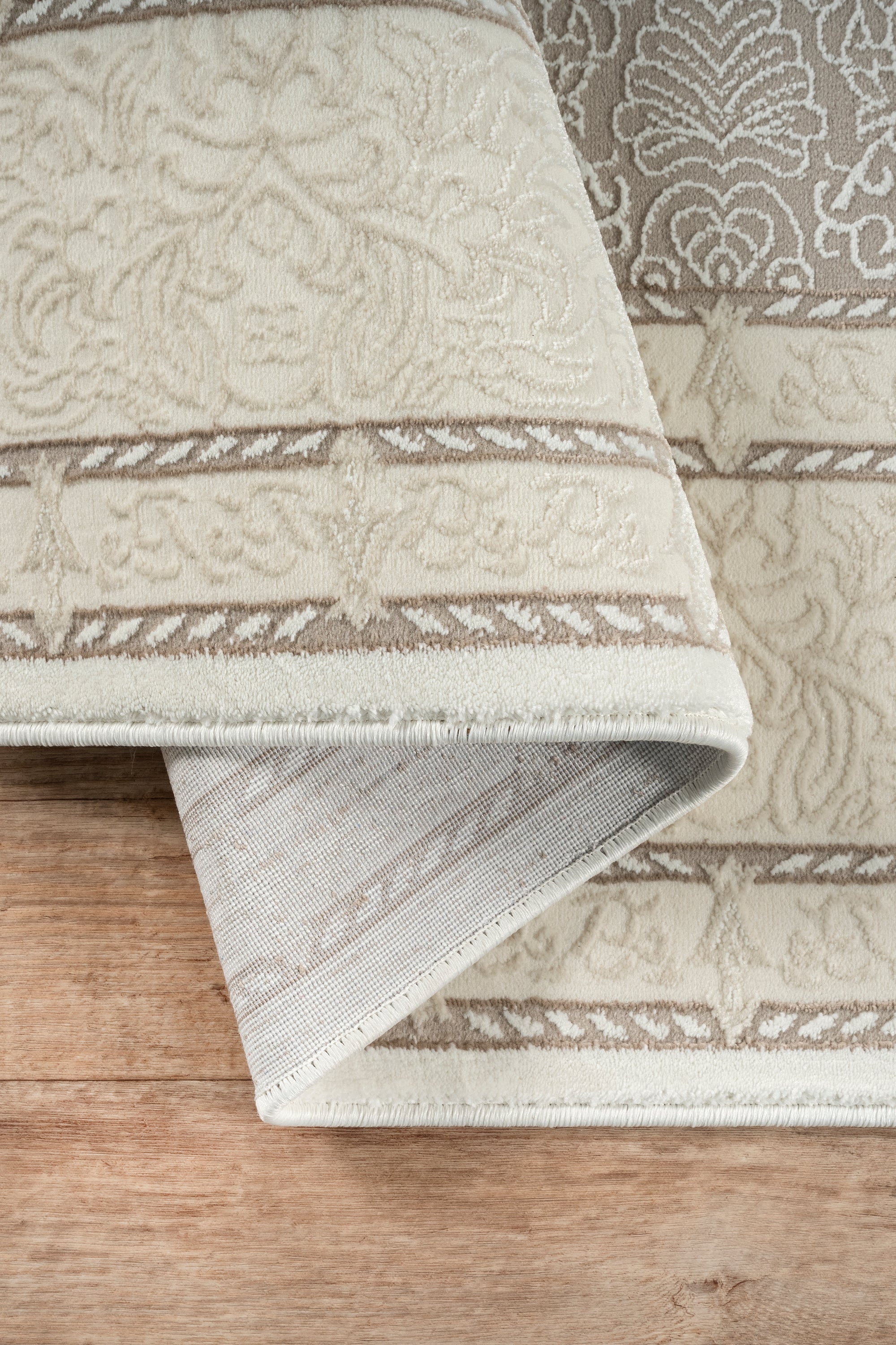 Laviense Vienna klasik desenli salon halısı