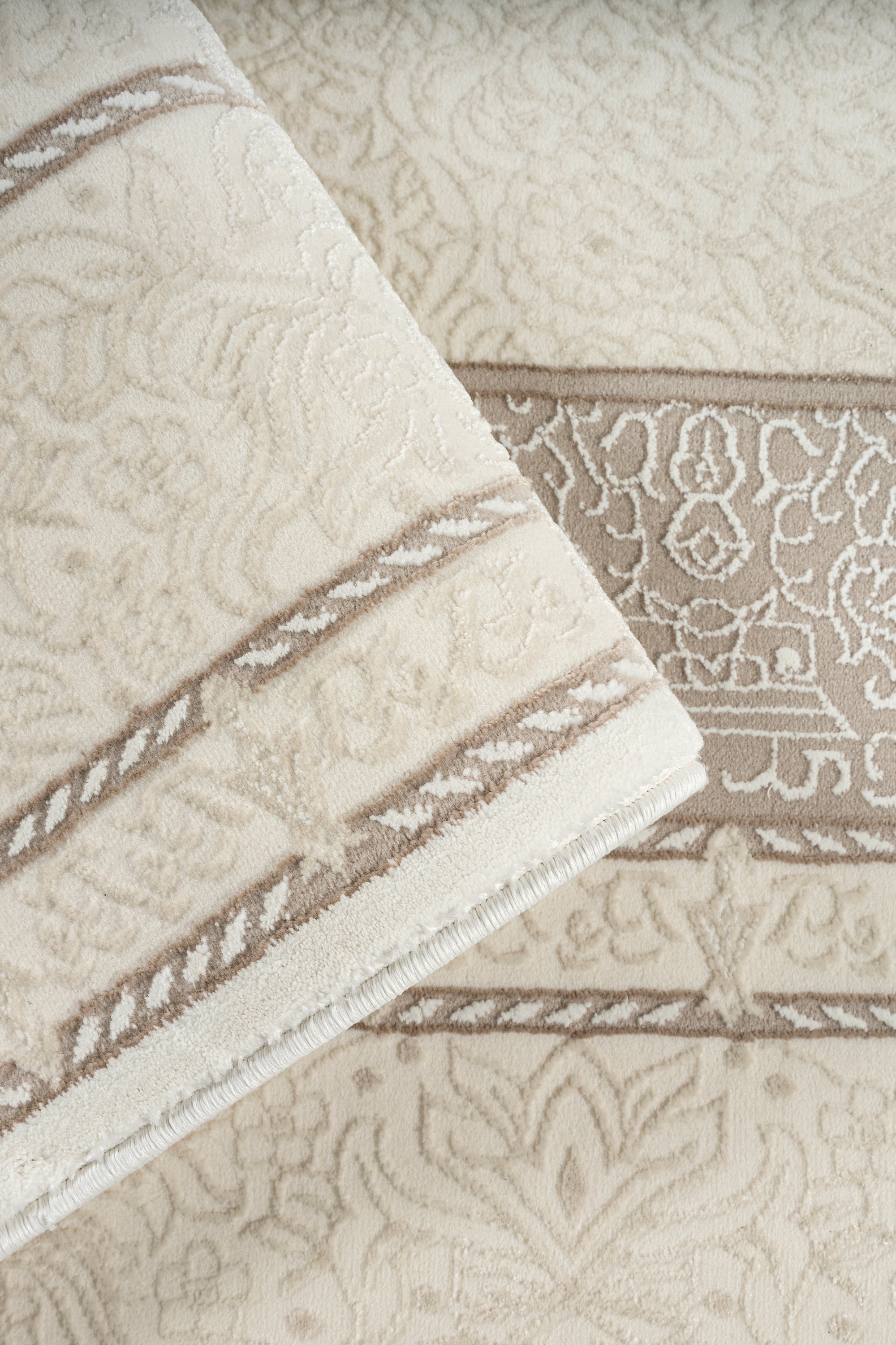 Laviense Vienna klasik desenli salon halısı